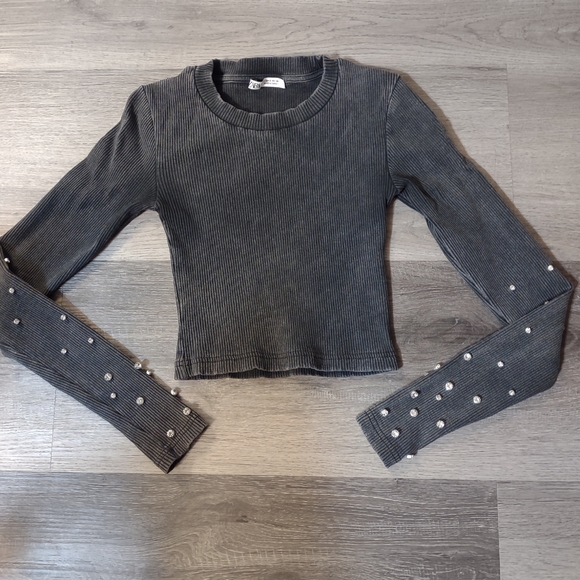 Zara Charcoal Ribbed Knit Studded Cropped Top - Picture 2 of 6